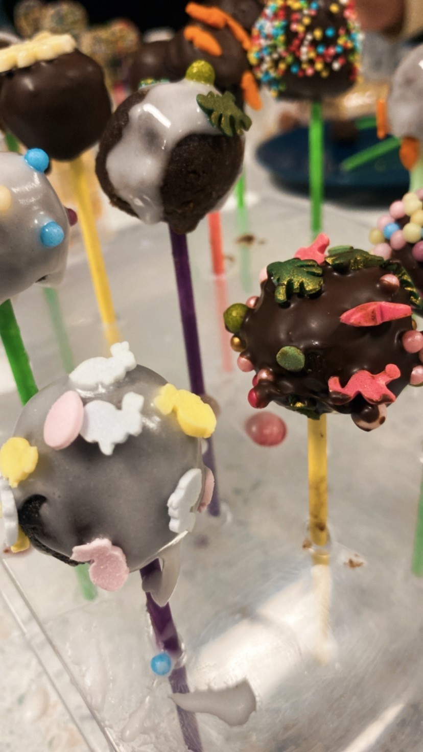 Kuchen am Stiel – wir backen Cake Pops | Stadt Solms Kuchen am Stiel – wir backen Cake Pops | Stadt Solms
